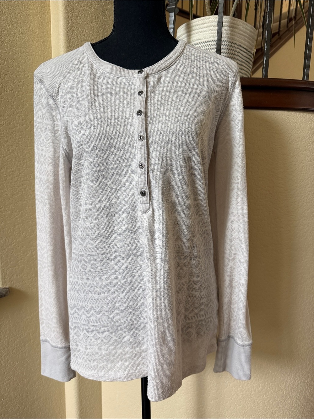 Kuhl Henley 6 Snap Top
